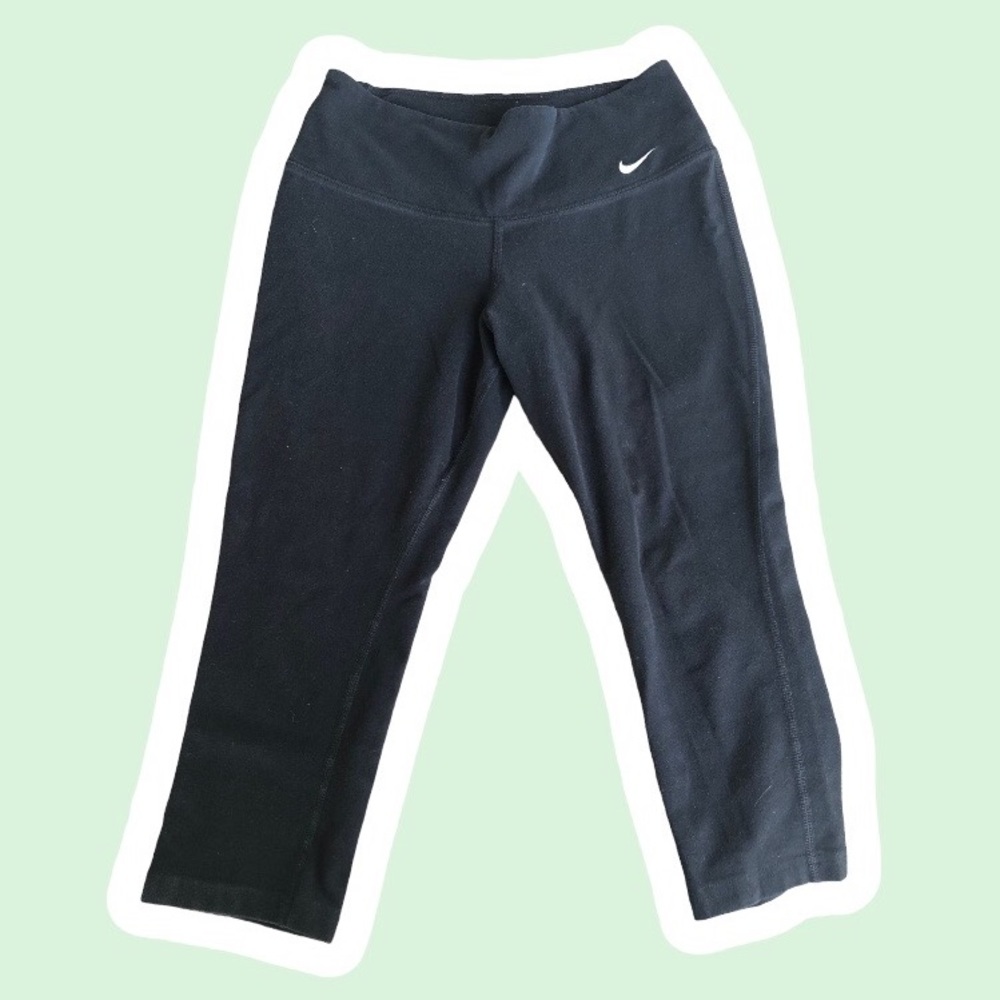 Nike Women’s DRI-FIT Capris
